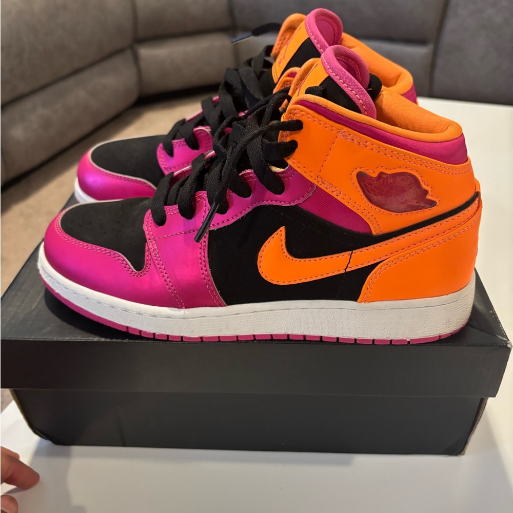 Air Jordan Retro High BG 6Y Girls